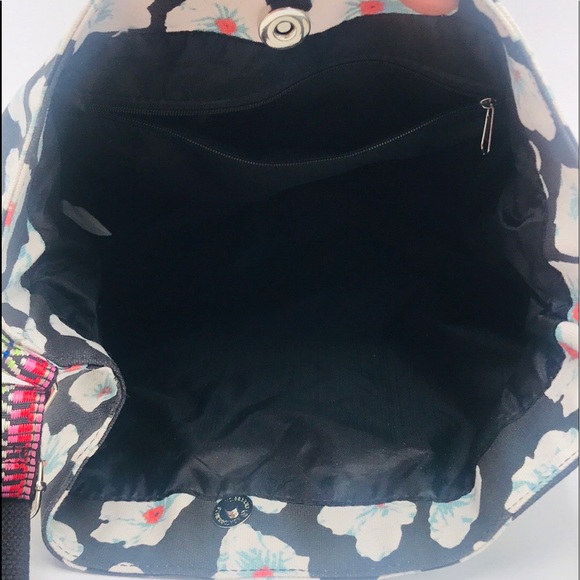 NWOT Floral Messenger Crossbody w/ Camera Strap - Picture 13 of 15